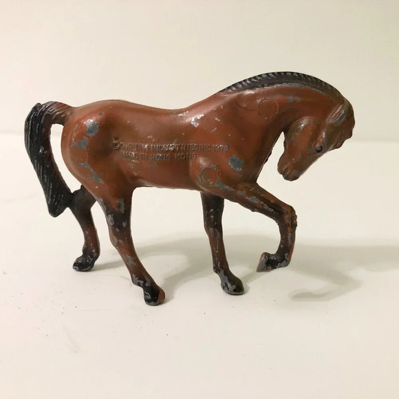 Vintage 1976 Durham Industries Metal Horse Figure 3.5 Inch Long Toy  Hong Kong - Picture 1 of 15